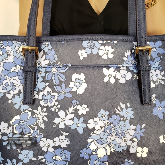 NWT Michael Kors Carryall Tote Navy Floral Bag - Picture 5 of 7